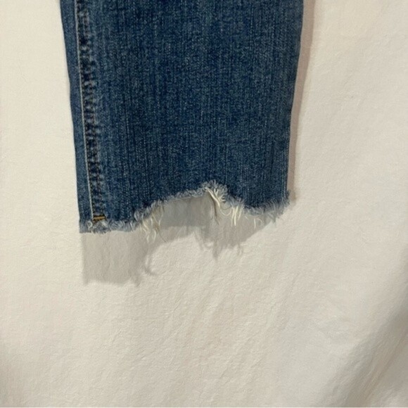 BDG Kick Flare High Rise Crop Size 29 - Picture 3 of 7